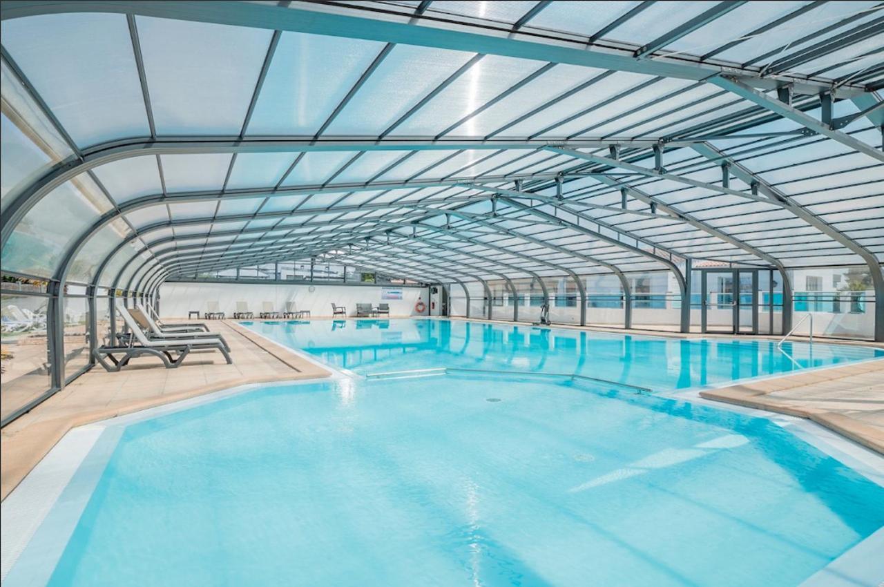 Beau Chalet Pour 4 Pers - Acces Piscine Chauffee Bretignolles-sur-Mer Exterior photo